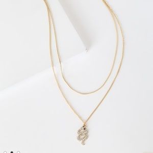 LULUS NECKLACE NEVER WORN